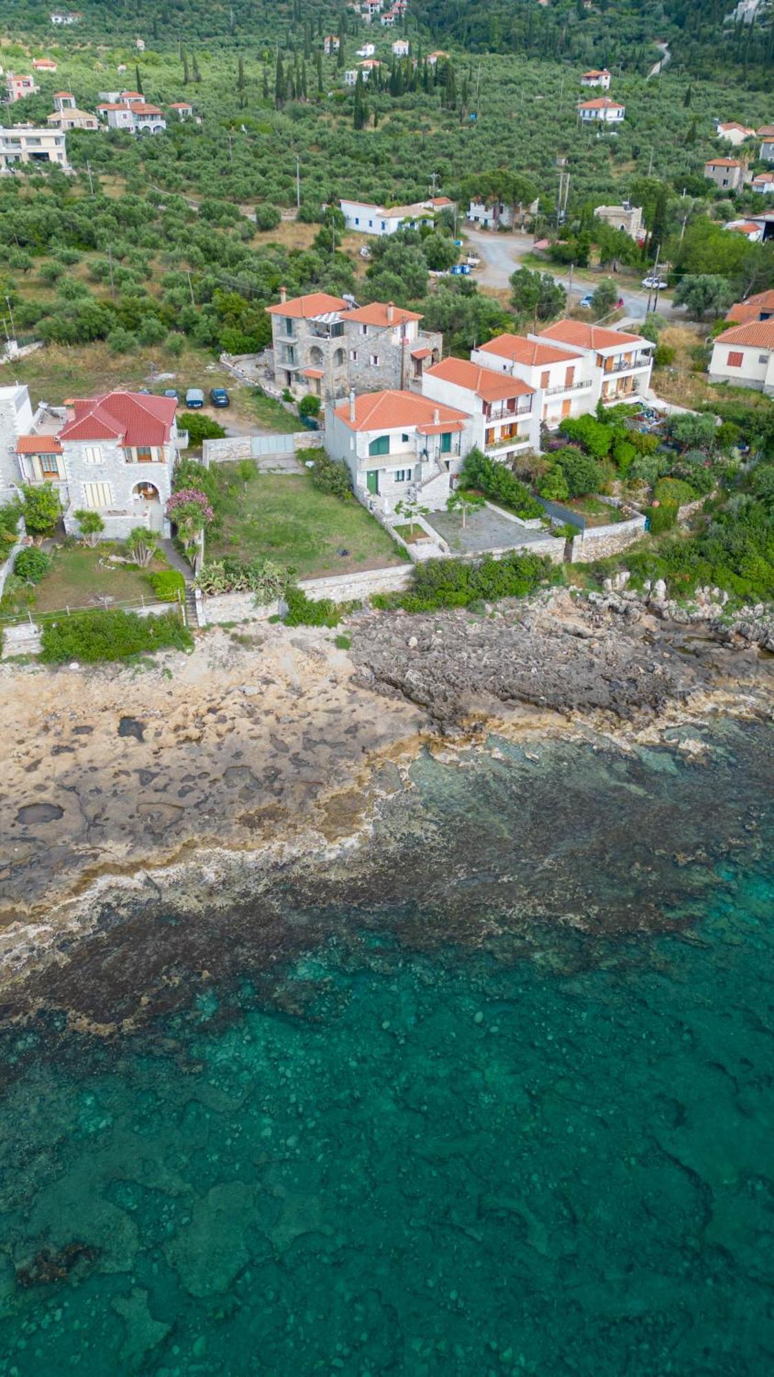 σελήνη * Kotronion (West Mani)